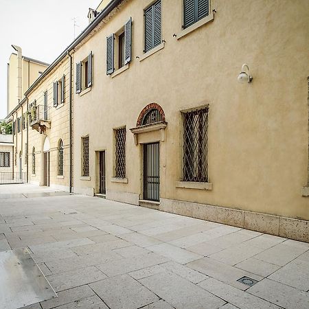 Arena Easy Suites Guesthouse Verona Luaran gambar